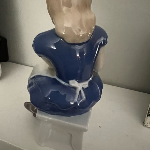 Bing andGrondahl Idas Flowers figurine older three tower mark Demark 1950 - Picture 9 of 11